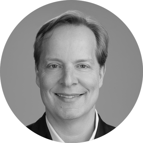 Almar Latour headshot