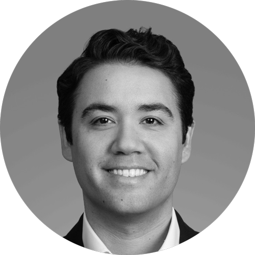 Evan Schutz headshot